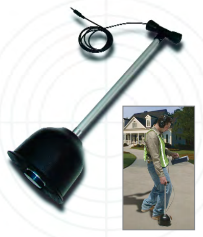 Goldak Noise Eliminator Microphone for use with 777 Leak Detector in Use