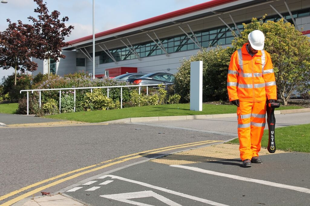 Leica ULTRA Utility Detection and Tracing System 5 Watt 