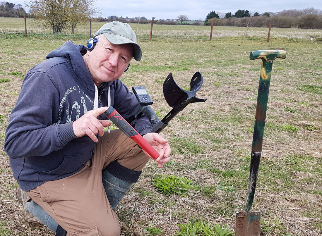 XP MI-4 Waterproof Pinpointer Metal Detector | Shop | Features | Reviews – MetalDetector.com